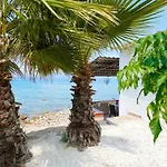 To Kyma - Seafront House