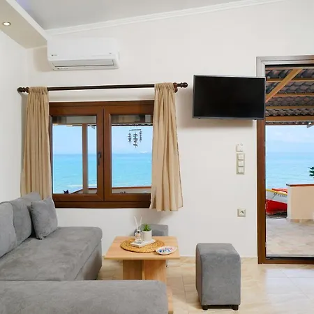 To Kyma - Seafront House Holiday home *