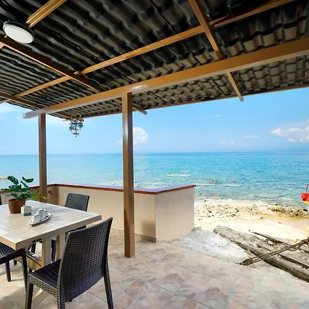 To Kyma - Seafront House