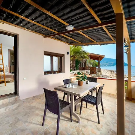 Vakantiehuis To Kyma - Seafront House Skála Kallirákhis
